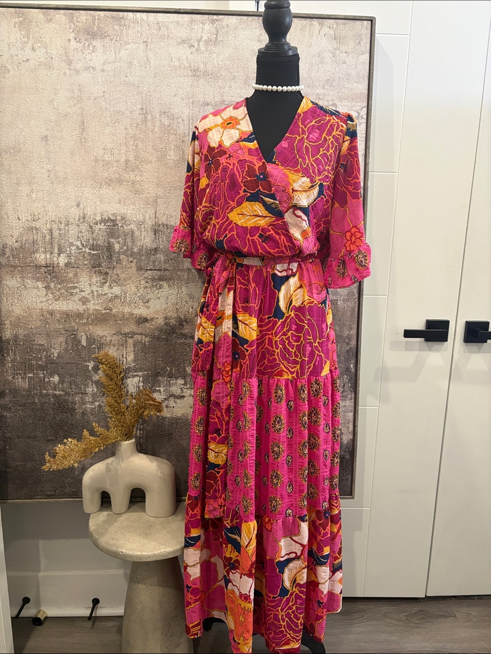 Figueroa & Flower Flutter Sleeve Tiered Maxi Dress
Figuera & Flower